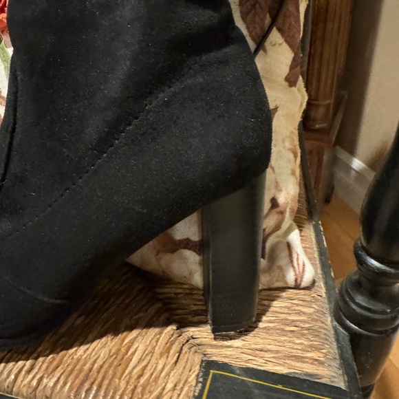 Over knee black soft black boots - Picture 2 of 5